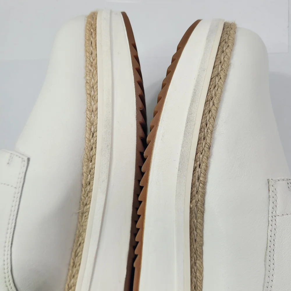 Clarks Cream Leather Platform Oxfords